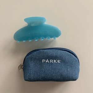 Parke Claw Clip Sky NWT